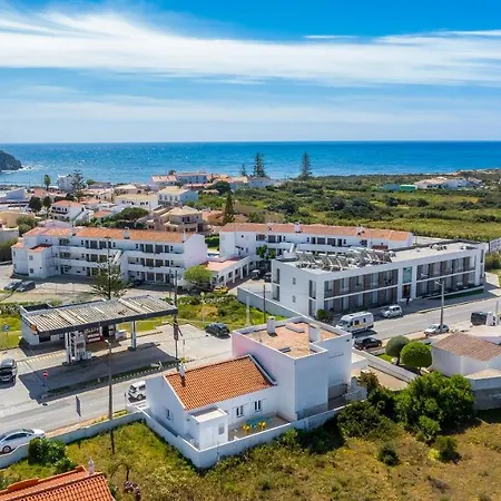Casa 7 Geracoes Holiday home *